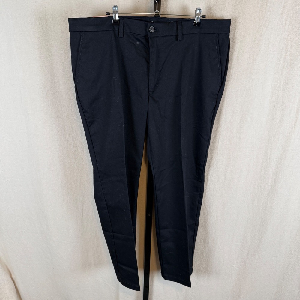 St Johns Bay Mens 40x29 Universal Easy-Care Pants Black Classic Fit Stretch NWT